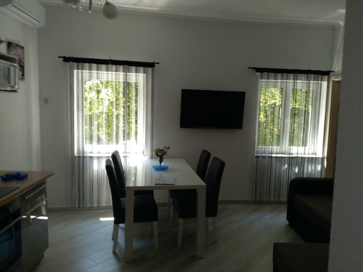 Danijel Lägenhet Novi Vinodolski Exteriör bild