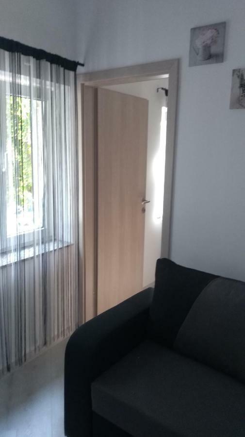 Danijel Lägenhet Novi Vinodolski Exteriör bild